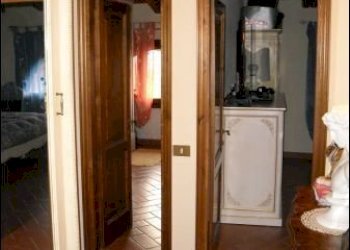 Disimpegno - Villa Trifamiliare Monsummano Terme - foto 16