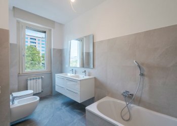 BAGNO CON VASCA - Trilocale Via Creta 72, Brescia - foto 24