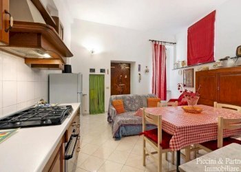 04.jpg - Three-room apartment Via Guani, Levanto - photo 4