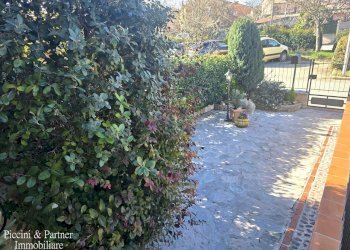 03.jpg - Villa a Schiera Via Macedonio Melloni, Spoleto - foto 3