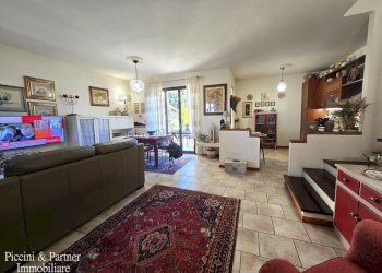 05.jpg - Villa a Schiera Via Macedonio Melloni, Spoleto - foto 5