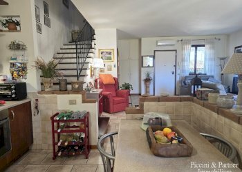 13.jpg - Villa a Schiera Via Macedonio Melloni, Spoleto - foto 13