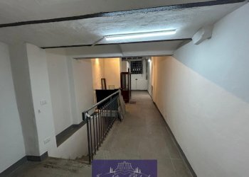 WhatsApp Image 2026-02-03 at 18.22.25 (2).jpeg - Locale Commerciale Piazza Santa Croce, Firenze (zona Santa Croce) - foto 1