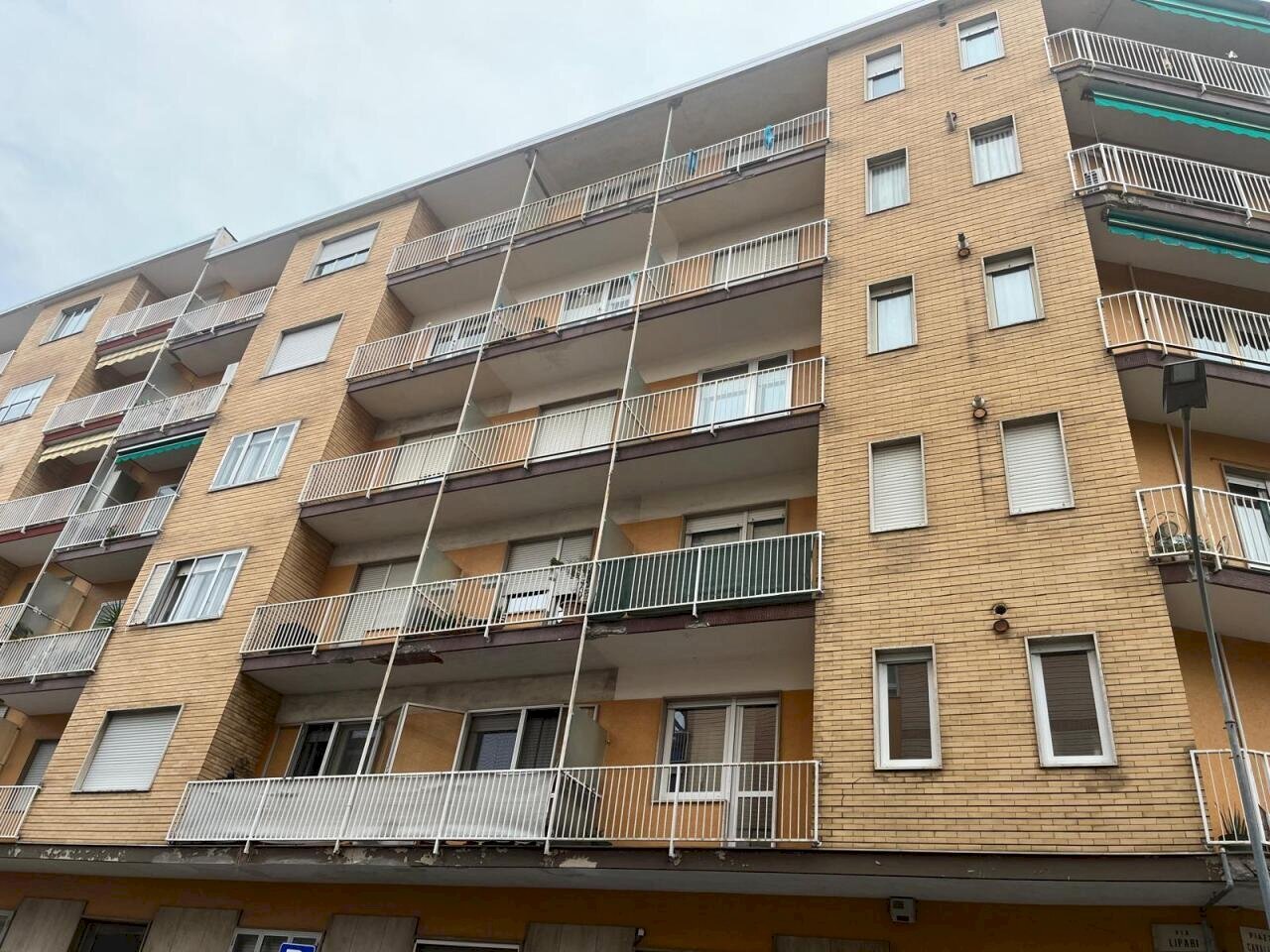 PHOTO-2025-11-03-10-42-23.jpg - Trilocale VIA LIPARI 2, Rivoli - foto 1