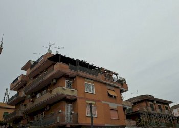 766053426.jpg - Attic Via Casilina 1799, Roma - photo 22