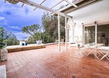 Capri-villa-vendita-terrazzo 2.jpg - Villa Via Tuoro 11, Capri - foto 2