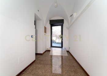 Bottega Adrano (8).jpg - Non Alimentare Via Pietro Calanna 7, Bronte - foto 4