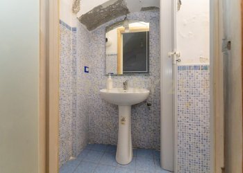 Bottega Adrano (13).jpg - Non Alimentare Via Pietro Calanna 7, Bronte - foto 8