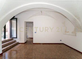 Bottega Adrano (23).jpg - Non Alimentare Via Pietro Calanna 7, Bronte - foto 17