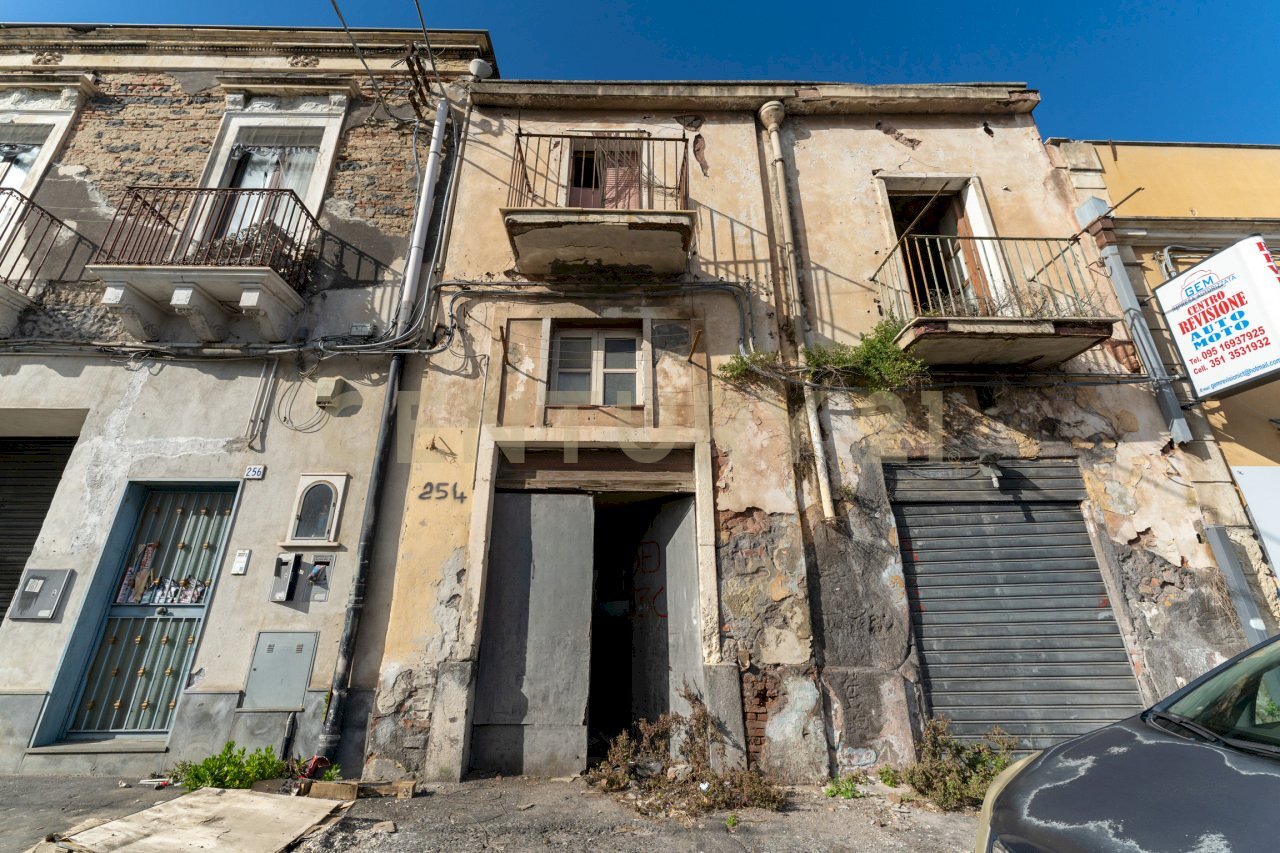 Rudere Zia Lisa (3).jpg - Villa Via Zia Lisa 252, Catania - foto 3