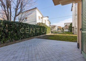 giardino - Monolocale Via Giuseppe Ungaretti 299, Lucca - foto 1