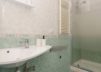 6.2 BAGNO.jpg - Appartamento VIA ANDREA DORIA 8, Genova (zona San Teodoro) - foto 22
