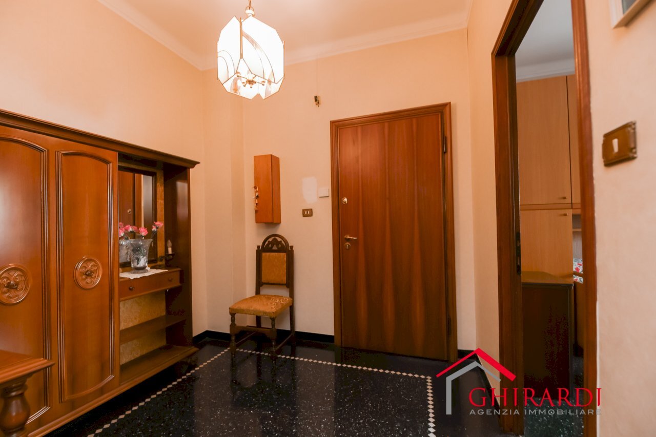 1.0 INGRESSO.jpg - Appartamento SALITA CATALDI 20B, Genova (zona Sestri Ponente) - foto 2