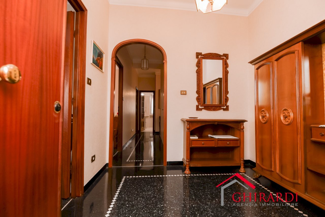 1.1 INGRESSO.jpg - Appartamento SALITA CATALDI 20B, Genova (zona Sestri Ponente) - foto 3