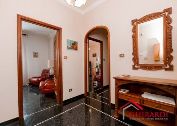 1.2 INGRESSO.jpg - Appartamento SALITA CATALDI 20B, Genova (zona Sestri Ponente) - foto 4