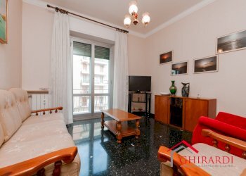 6.0 CAMERA 3.jpg - Appartamento SALITA CATALDI 20B, Genova (zona Sestri Ponente) - foto 18