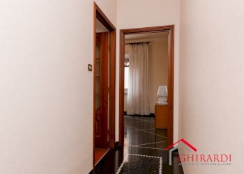 9.1 CORRIDOIO.jpg - Appartamento SALITA CATALDI 20B, Genova (zona Sestri Ponente) - foto 26