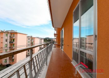 10.1 BALCONE.jpg - Appartamento SALITA CATALDI 20B, Genova (zona Sestri Ponente) - foto 30