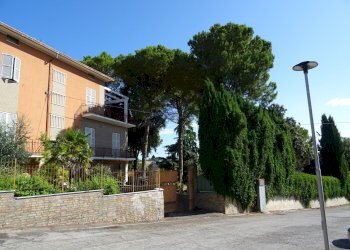 esterno - Villa Corinaldo - photo 3