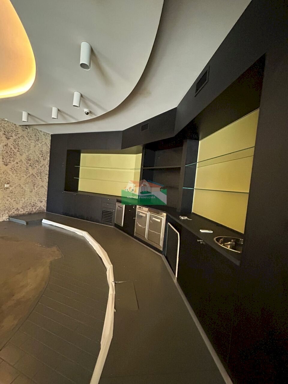 PHOTO-2025-08-27-11-02-20 8.jpg - Commercial Premises VIA MISSIROLI, Ravenna - photo 2