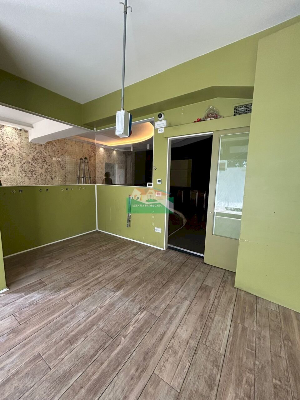 PHOTO-2025-08-27-11-02-20 7.jpg - Locale Commerciale VIA MISSIROLI, Ravenna - foto 2