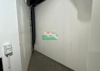 PHOTO-2025-08-27-11-02-20 4.jpg - Locale Commerciale VIA MISSIROLI, Ravenna - foto 6