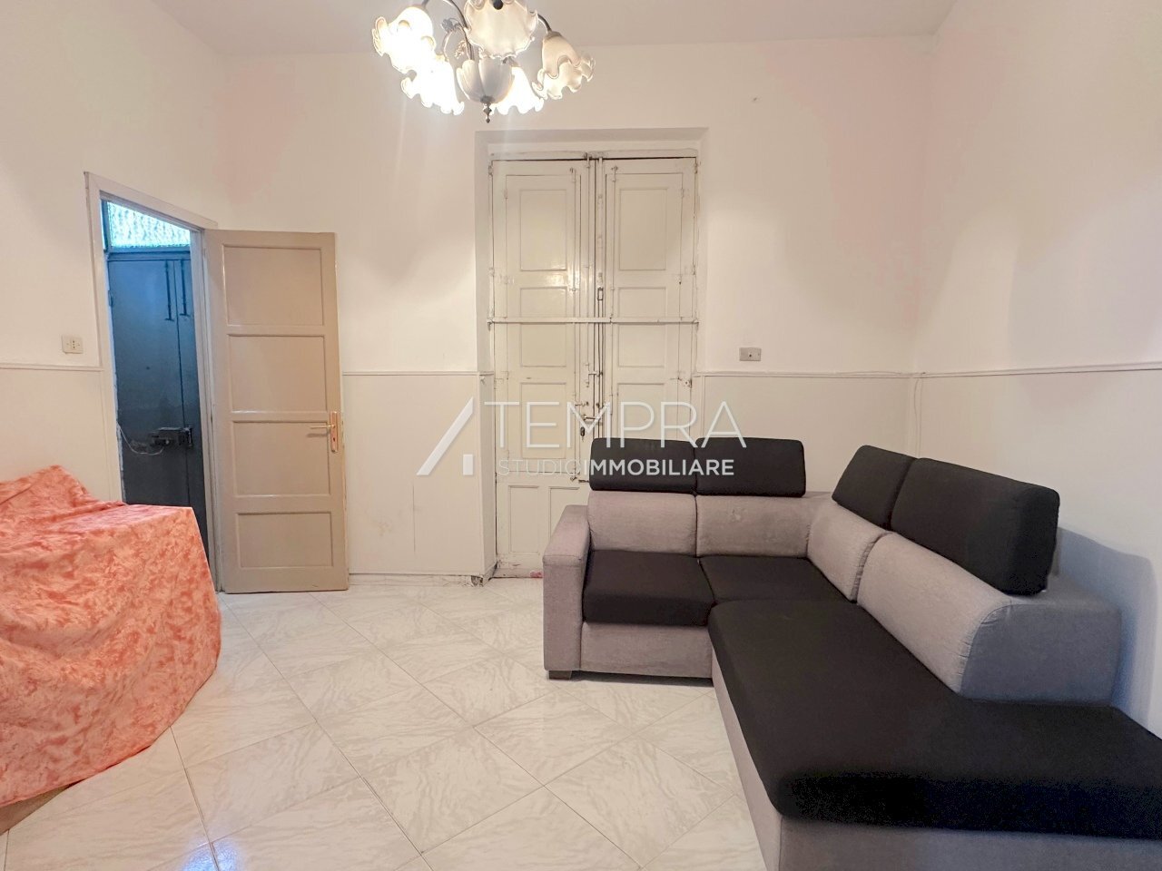 IMG_8883.jpg - Casa indipendente Piazza Giuseppe di Vittorio, Adrano - foto 1