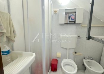 IMG_8886.jpg - Casa indipendente Piazza Giuseppe di Vittorio, Adrano - foto 16