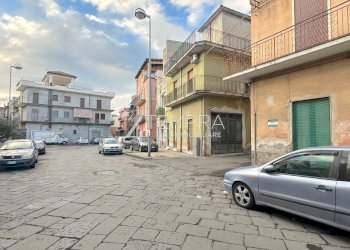 IMG_8893.jpg - Casa indipendente Piazza Giuseppe di Vittorio, Adrano - foto 22