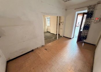 Bilocale Vico Sant'Agostino 7 Ventimiglia, Ventimiglia - foto 1