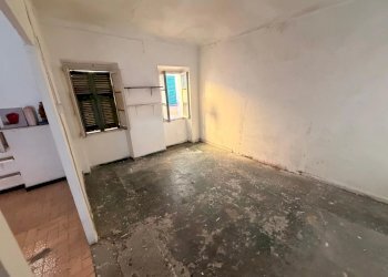 Bilocale Vico Sant'Agostino 7 Ventimiglia, Ventimiglia - foto 6