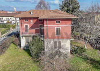 Casa indipendente Via Umberto I, 15 
 Verrone, Verrone - foto 1
