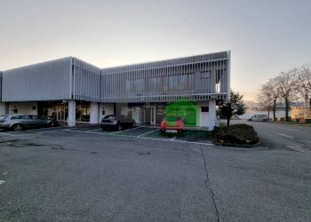Capannone strada Padana Superiore, Cernusco sul Naviglio - foto 1