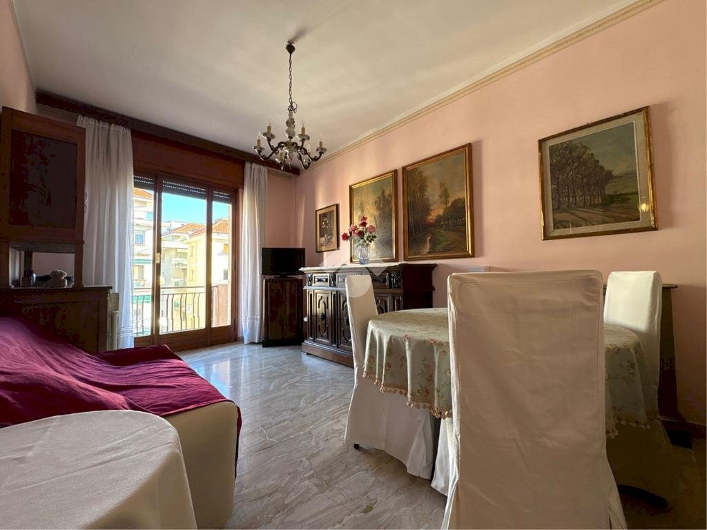 Trilocale Traversa Corso Valparaiso, Chiavari - foto 2