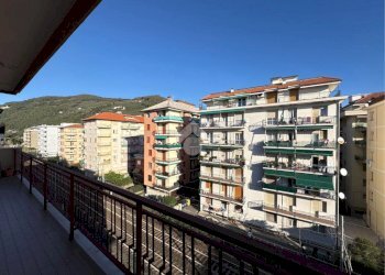 Trilocale Traversa Corso Valparaiso, Chiavari - foto 12