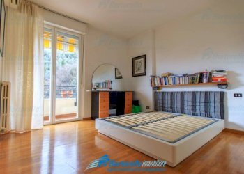 Trilocale Genova (zona Quarto) - foto 15