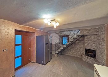 Semi-detached house Pinerolo, Pinerolo - photo 2