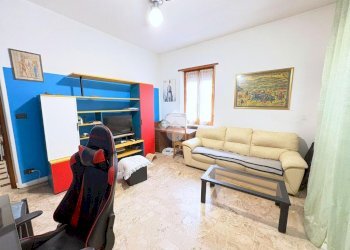 Two-room apartment Via Torino, San Francesco al Campo - photo 8