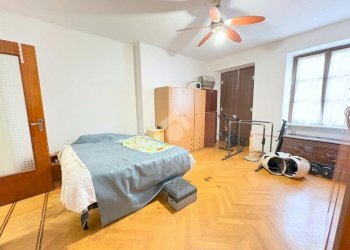 Two-room apartment Via Torino, San Francesco al Campo - photo 15