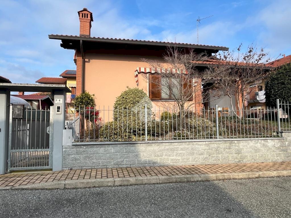 Villa Via Giuseppe Verdi, San Francesco al Campo - photo 1