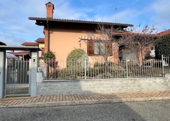 Villa Via Giuseppe Verdi, San Francesco al Campo - foto 1