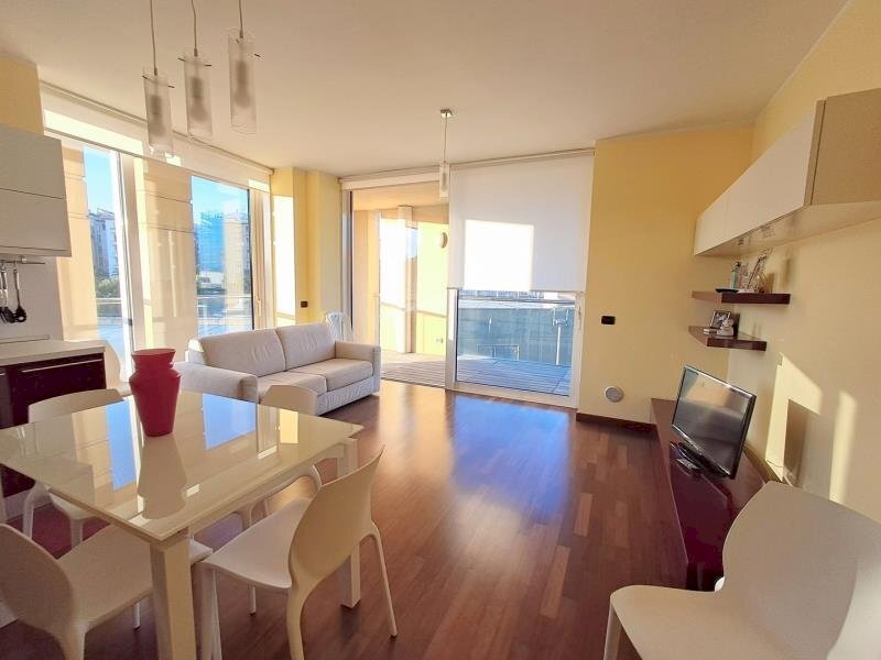 Trilocale Savona (zona Darsena) - foto 1