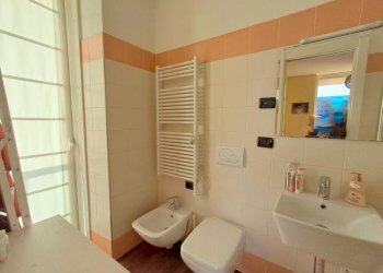 Trilocale Savona (zona Darsena) - foto 14