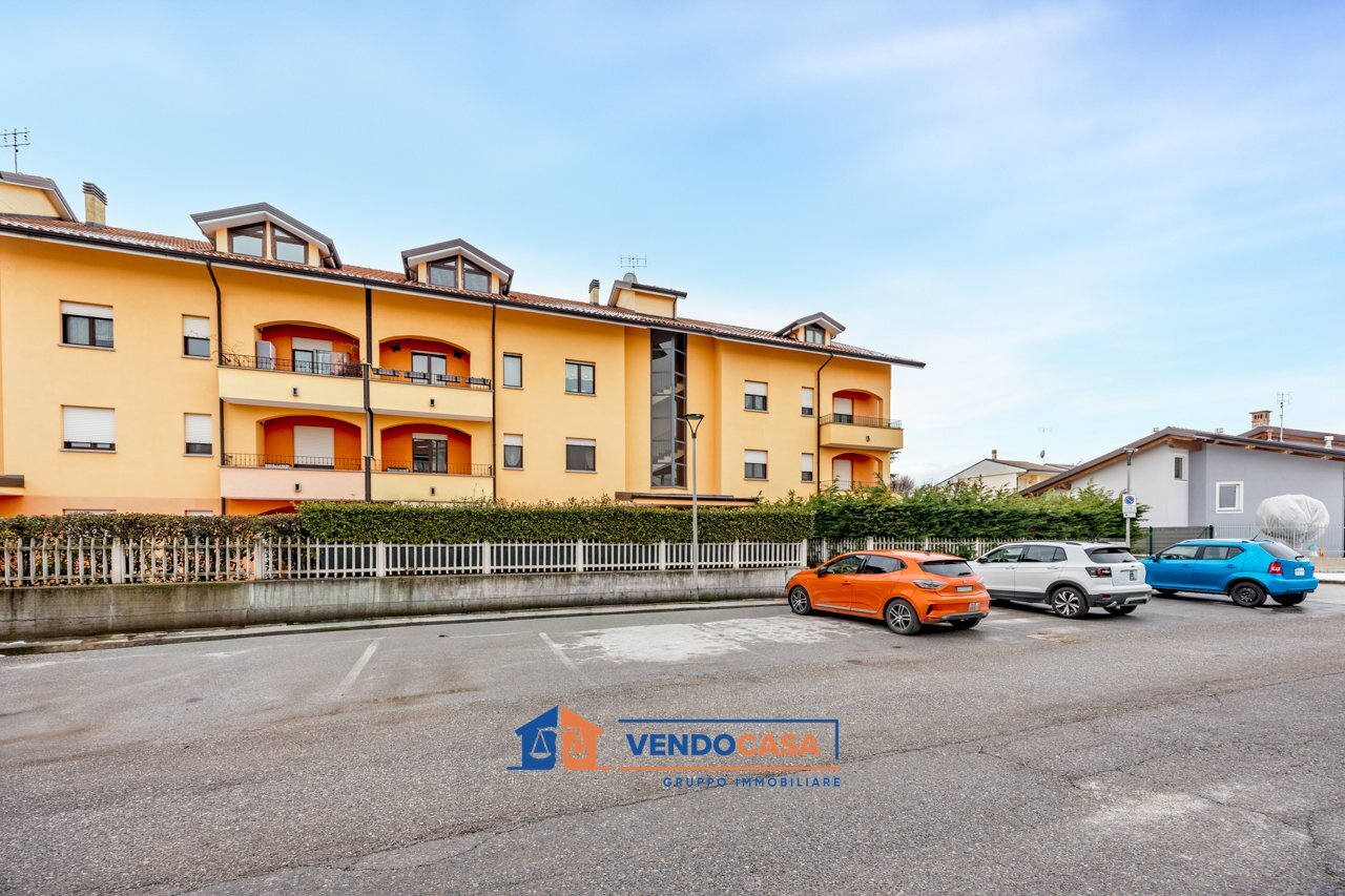 Four-room apartment Beinette - photo 1