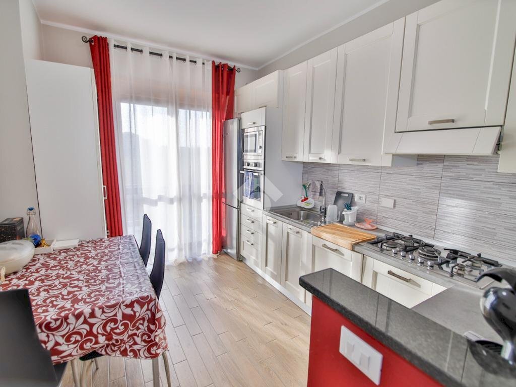 Four-room apartment Via Messina, San Benigno Canavese - photo 1