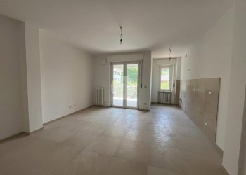 Two-room apartment Via Giovanni Giolitti, Barge - photo 4
