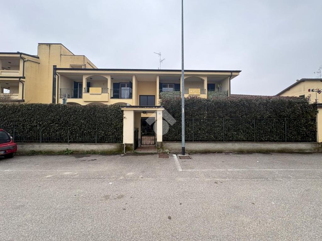 Bilocale Via Papa Giovanni Paolo II, Cerano - foto 1