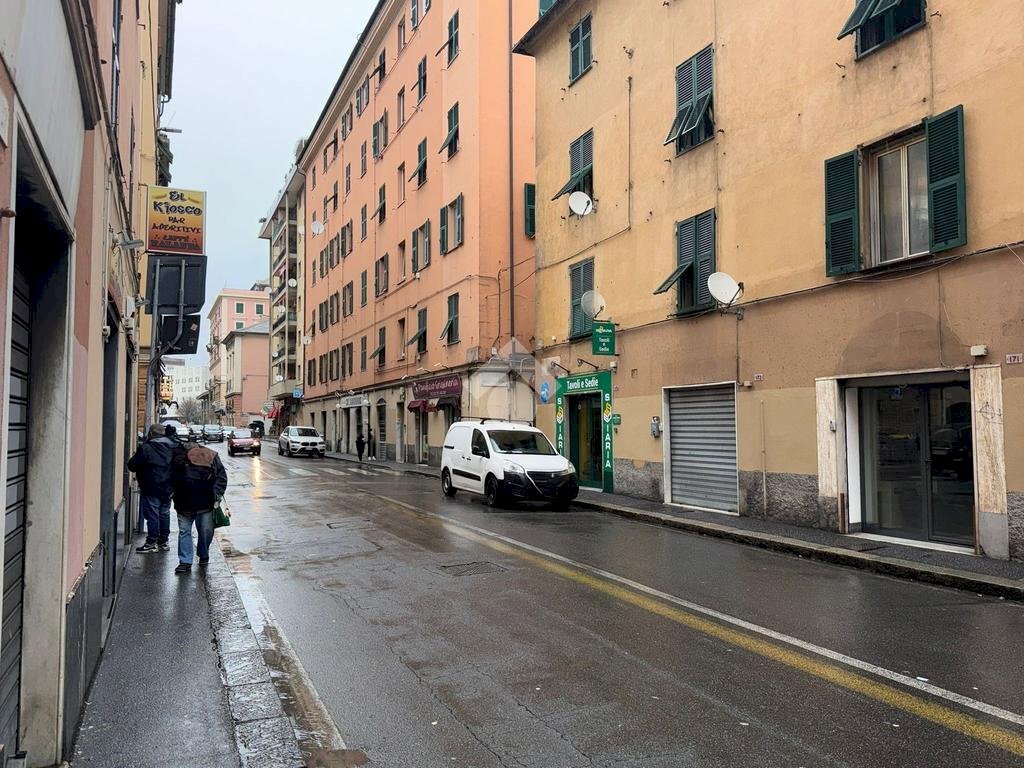 Negozio locale commerciale via canevari, Genova (zona San Fruttuoso) - foto 2