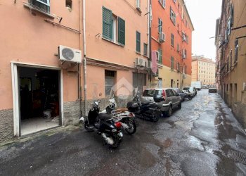 Negozio locale commerciale via canevari, Genova (zona San Fruttuoso) - foto 13