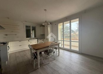 Quadrilocale appartamento martiri della bettola, Reggio nell'Emilia - foto 2